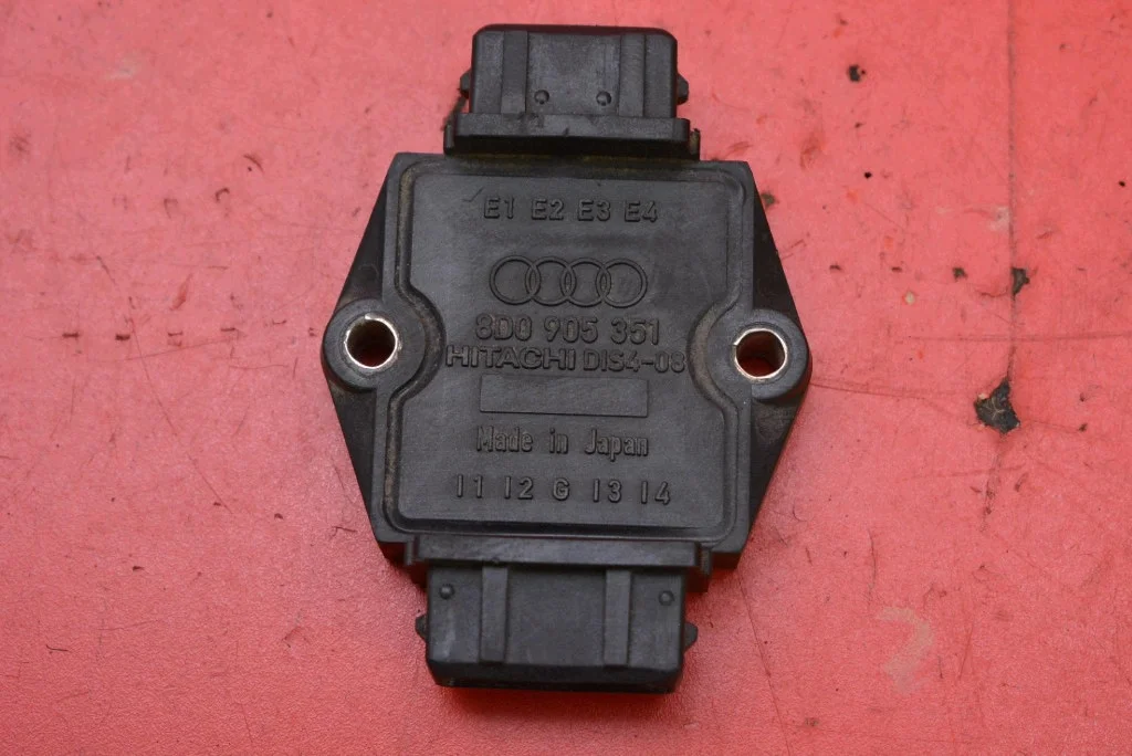Audi A6 C5 Ignition Control Module 8D0905351