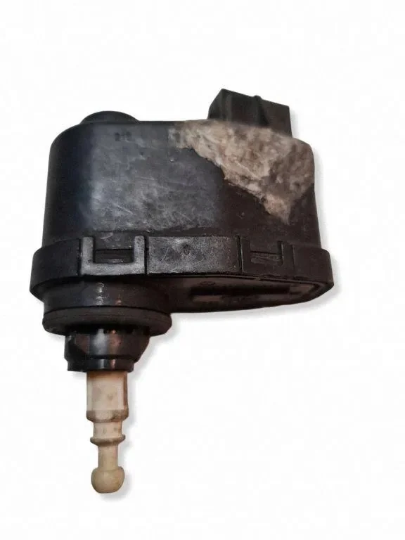 Stellmotor Scheinwerferregulierung VW Golf III 00437547