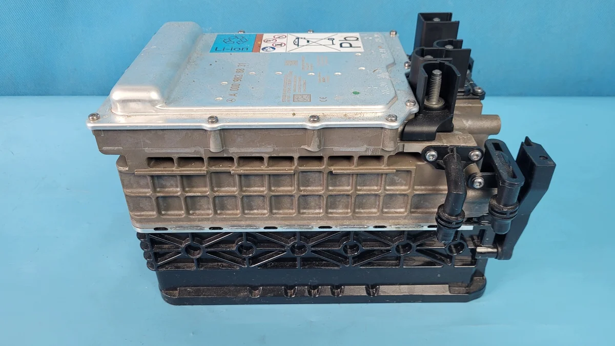 Mercedes E200 W214 Batteri A0009828831