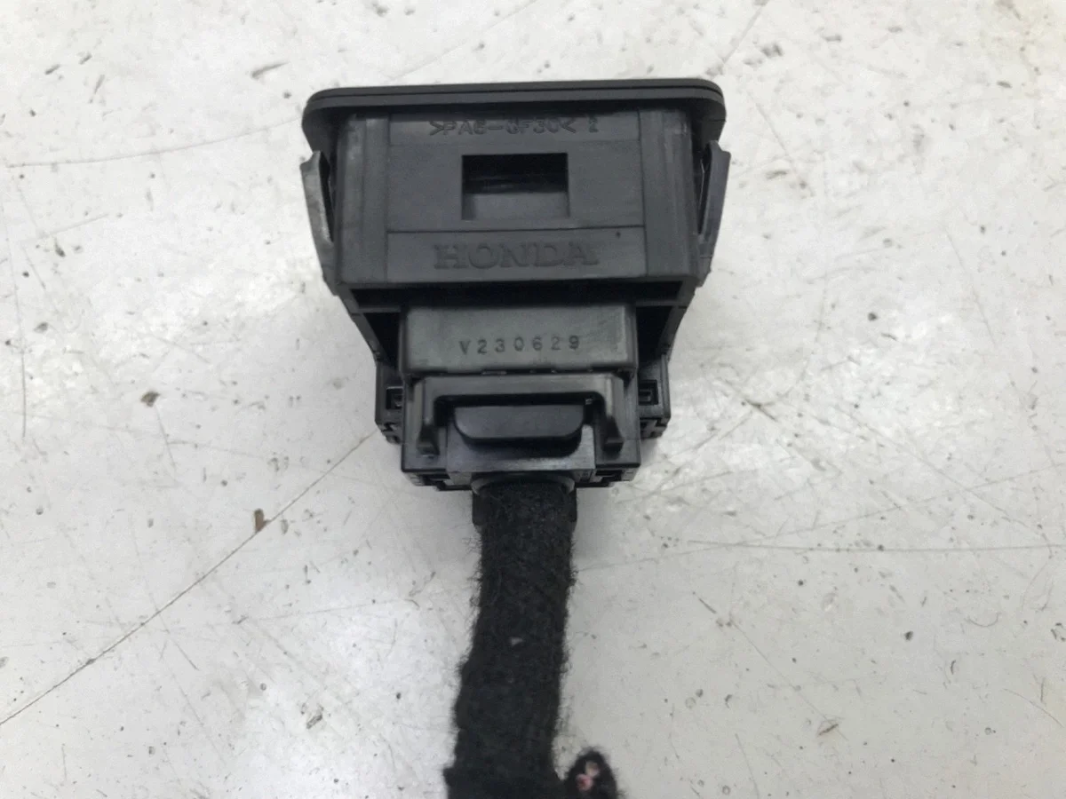 USB-latausportti Honda ZR-V V230629 image 4