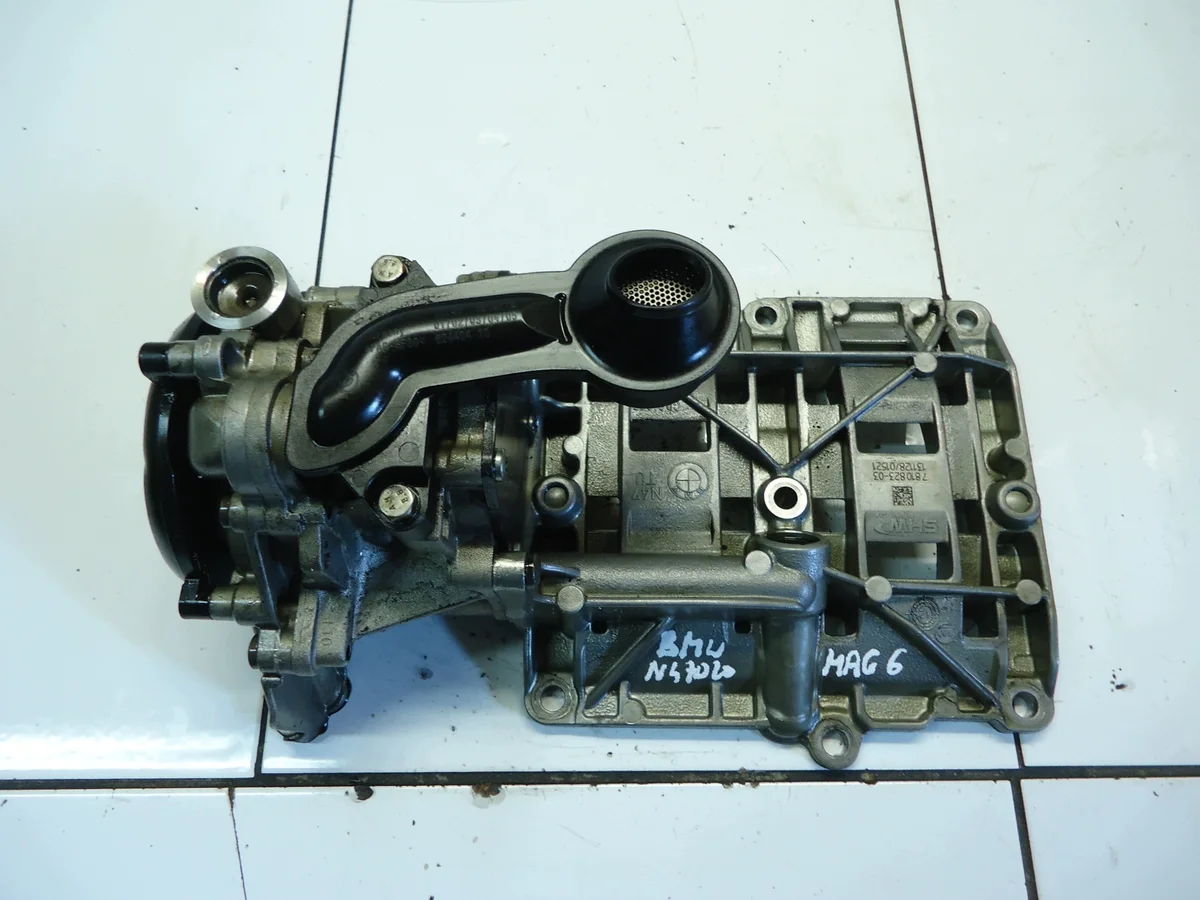 Bomba de Óleo BMW 2.0 D N47D20C OEM 7810823-03