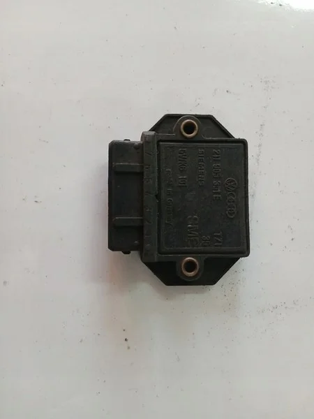 Modulo accensione VW Golf III 905351E image 3