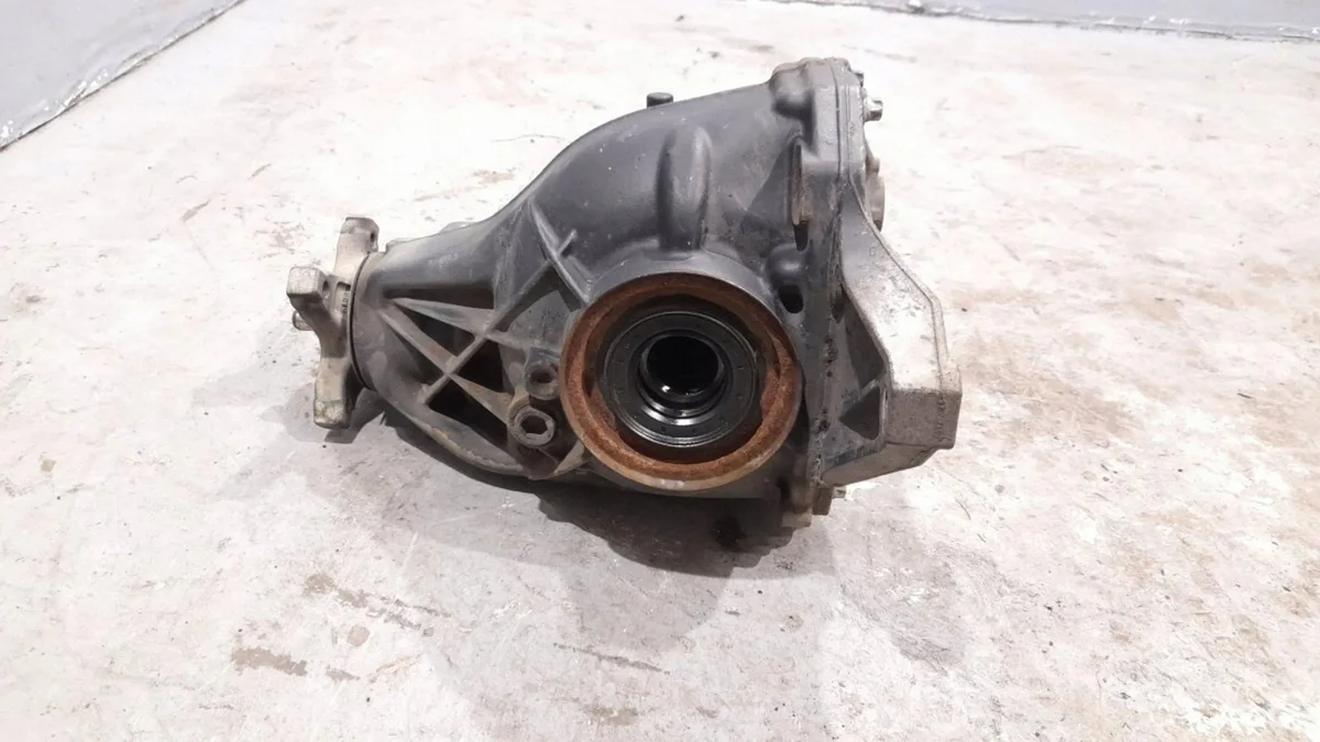 Differential hinten Mercedes-Benz E AMG W213 A2043510508 image 4