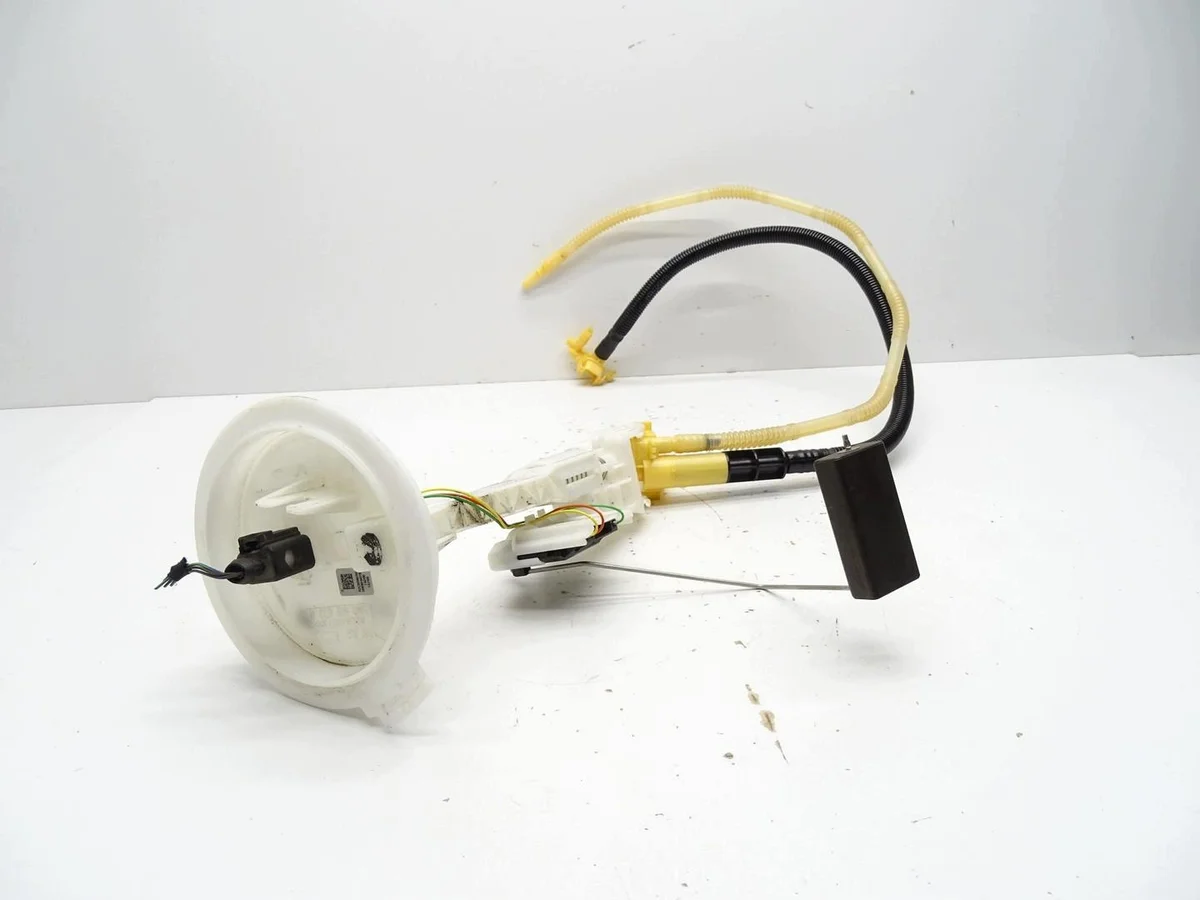 Polttoainetason anturi 5N0919673R VW Tiguan Audi Q3 5N0919673R12102612492