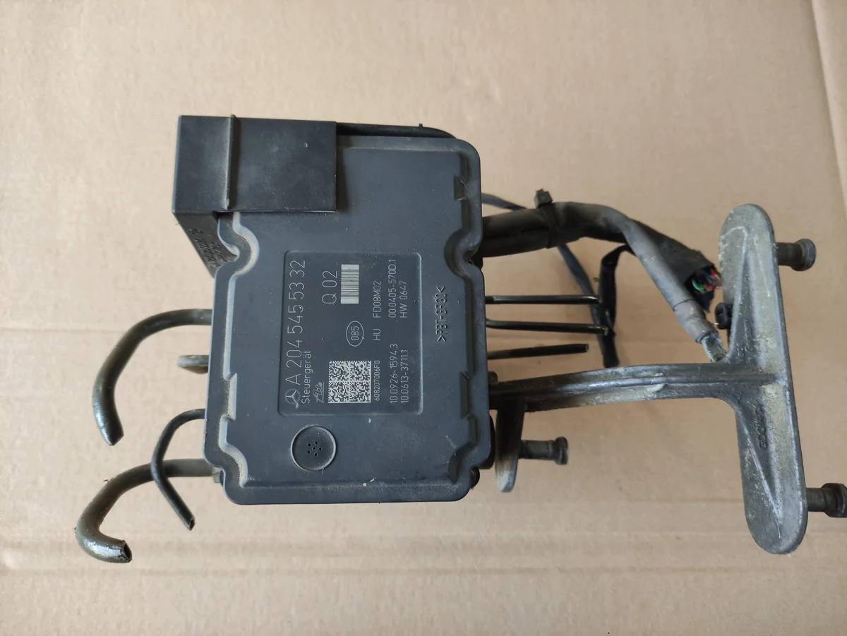 ABS ESP regeleenheid Mercedes W204 A2045455332