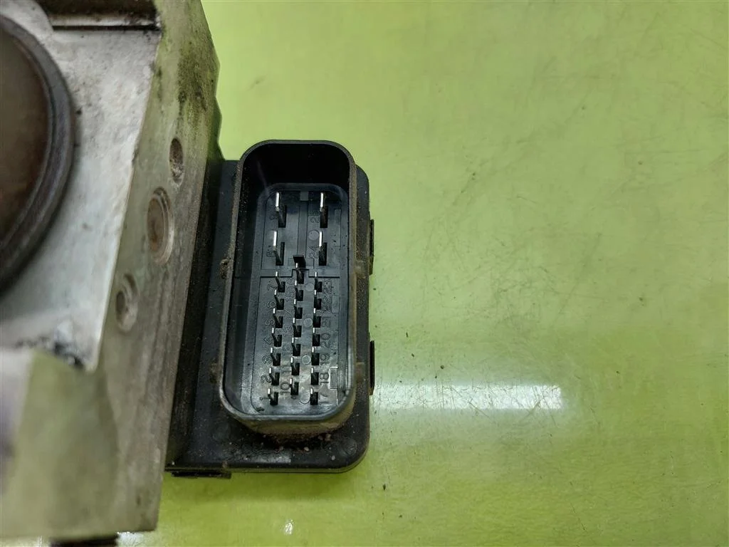 ABS Pumpe Honda Jazz 1,3 IDSI A4044001296 image 6