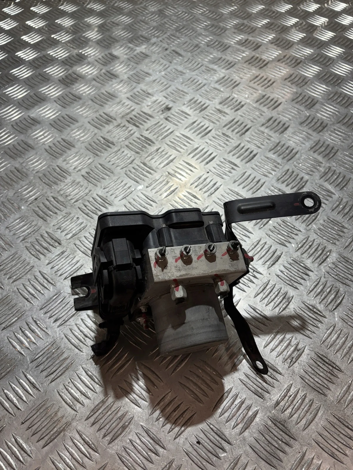 ABS-pump Suzuki SX4 S-Cross 5611064TA0