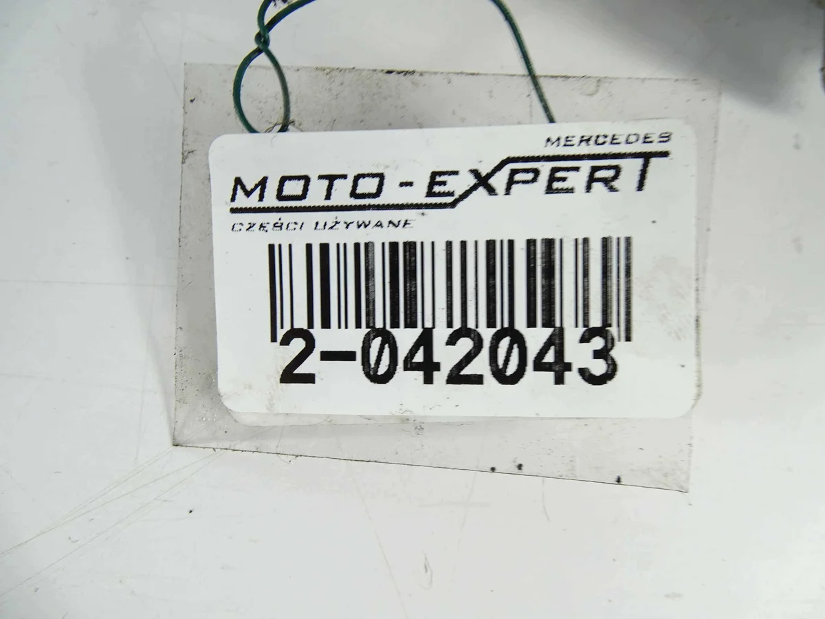 Kühler Servolenkung Mercedes E-Klasse W212 A2045001001 image 3