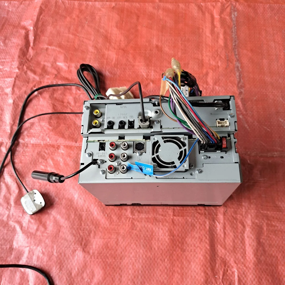 Isuzu D-MAX II radio navigointi DNX4320BT image 3