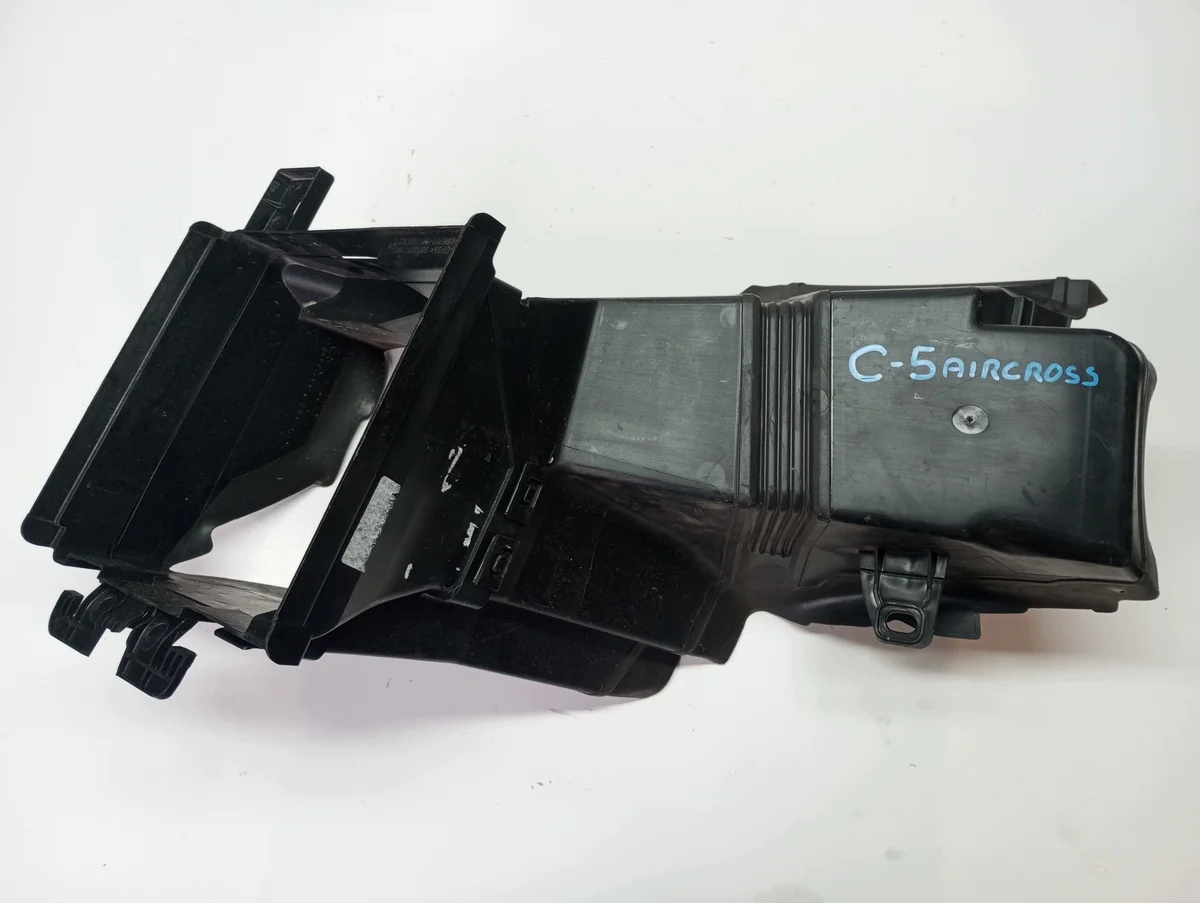 Luftintag Citroen C5 Aircross 9843726380