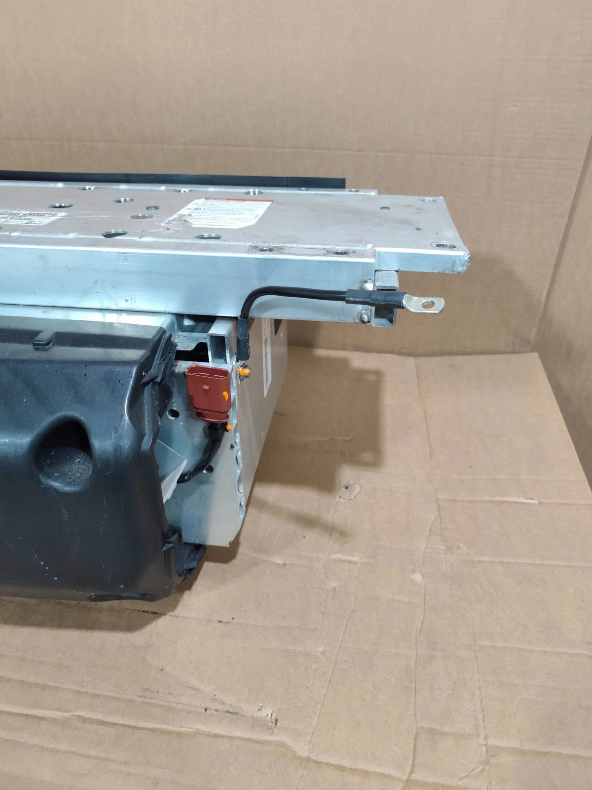 HEV/EV-akku Porsche Panamera V04015001MM thumbnail 6