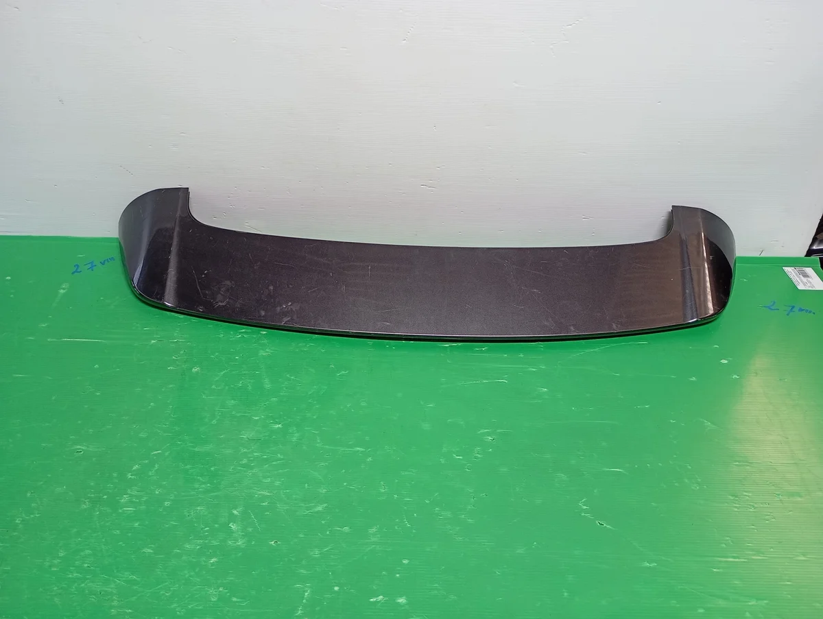Tavaratilan spoileri Toyota RAV4 76085-42130 2012-2018