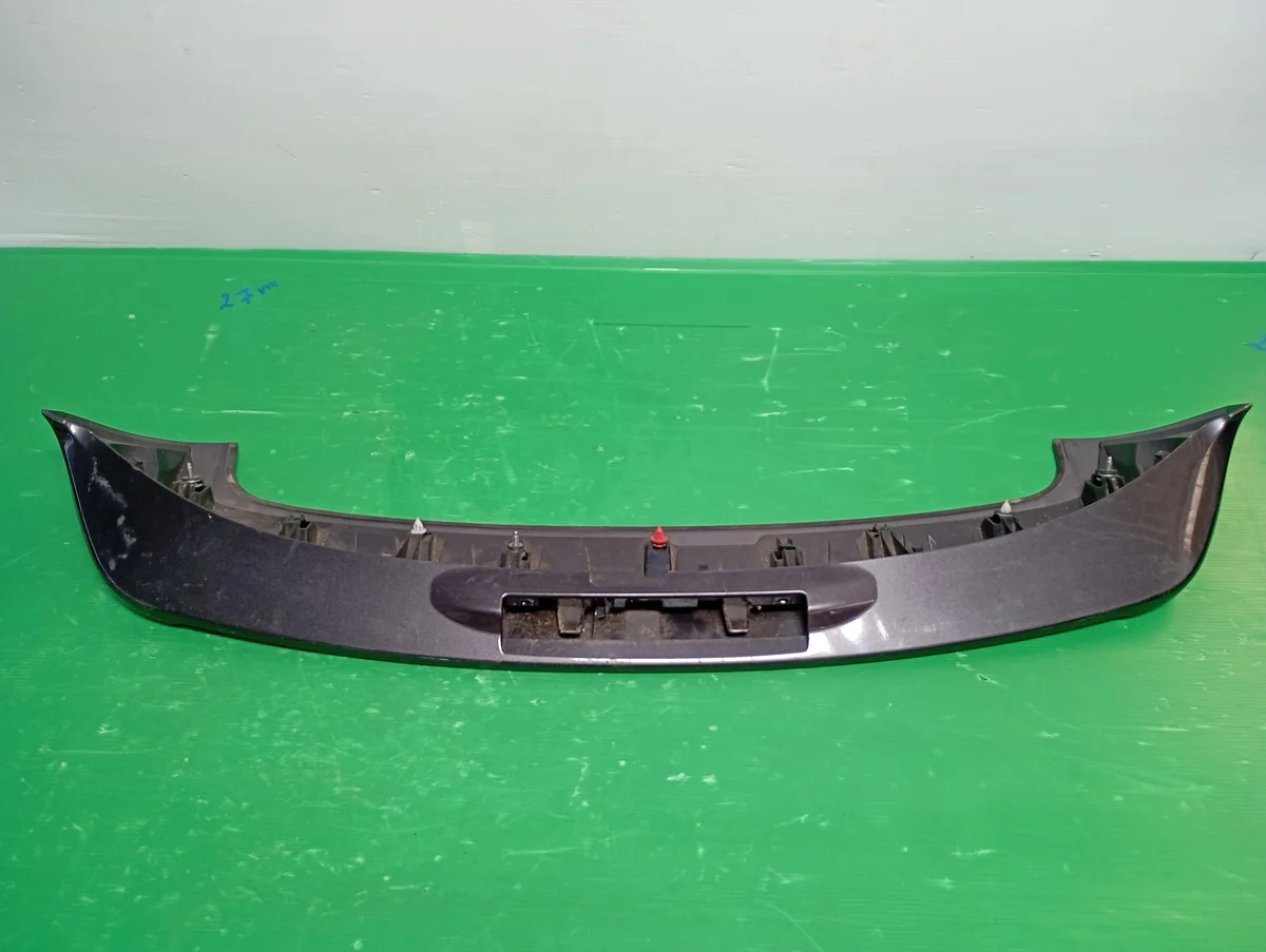 Tavaratilan spoileri Toyota RAV4 76085-42130 2012-2018 image 5