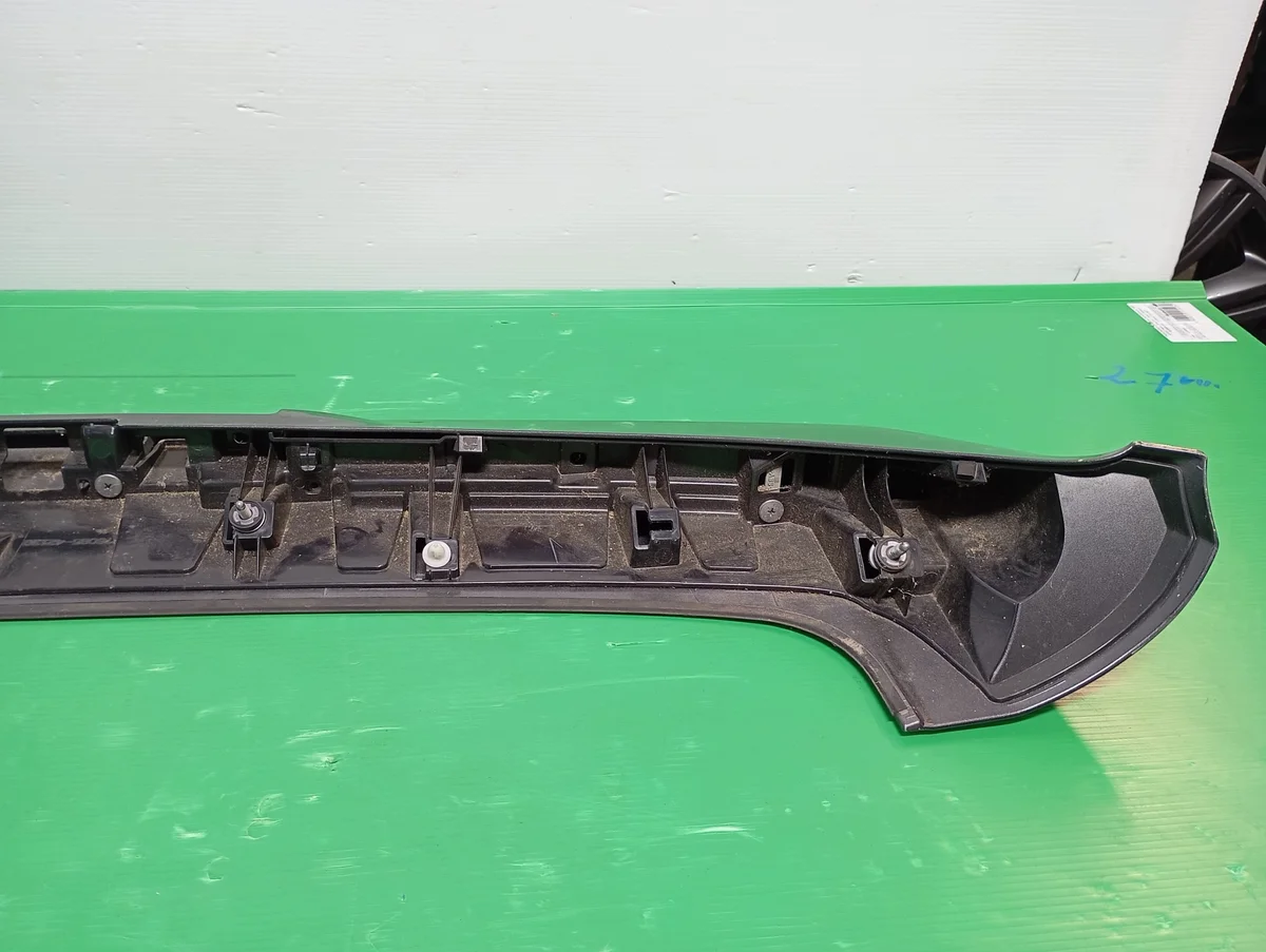 Tavaratilan spoileri Toyota RAV4 76085-42130 2012-2018 image 6