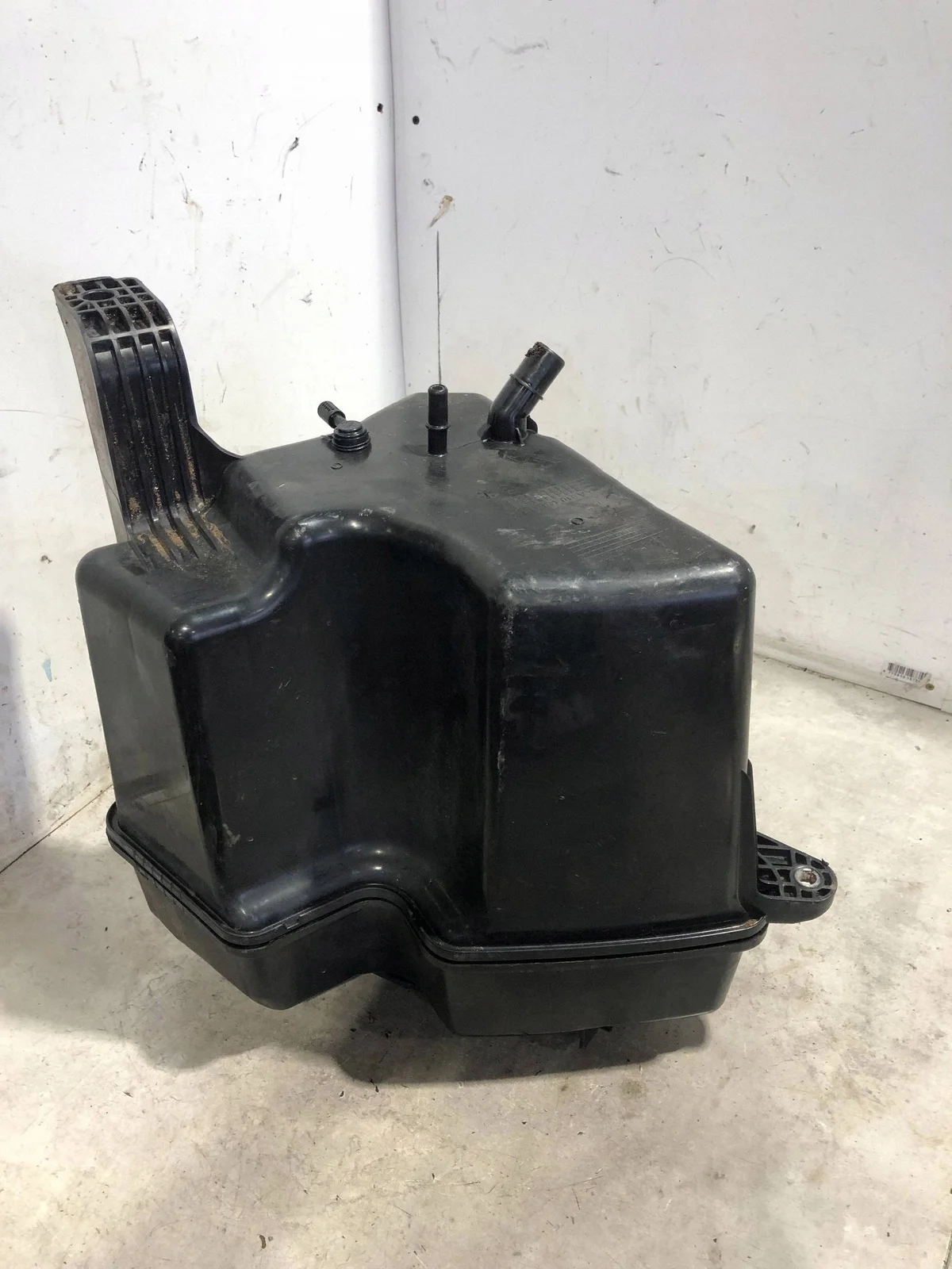 Serbatoio AdBlue Mercedes Sprinter 19r A9104700000
