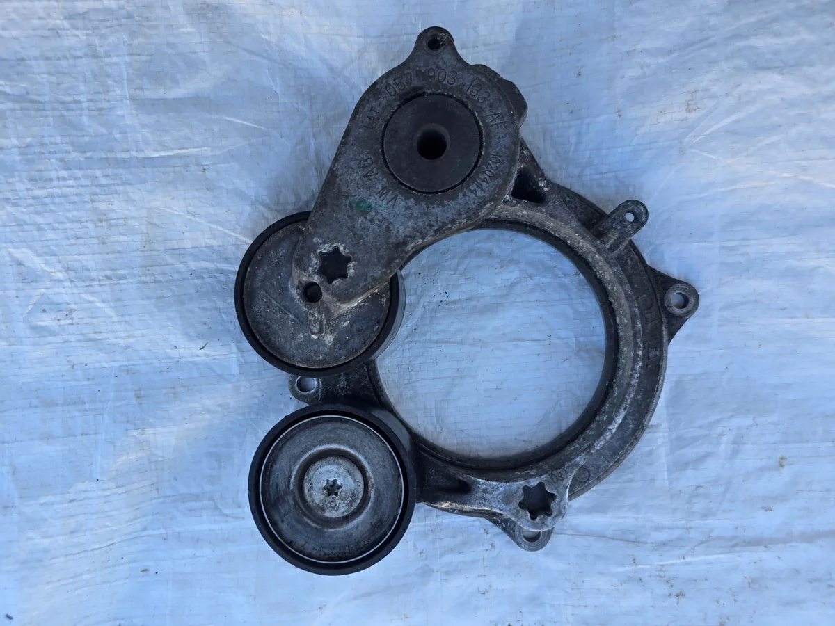 Tendue courroie Audi 057903133AF
