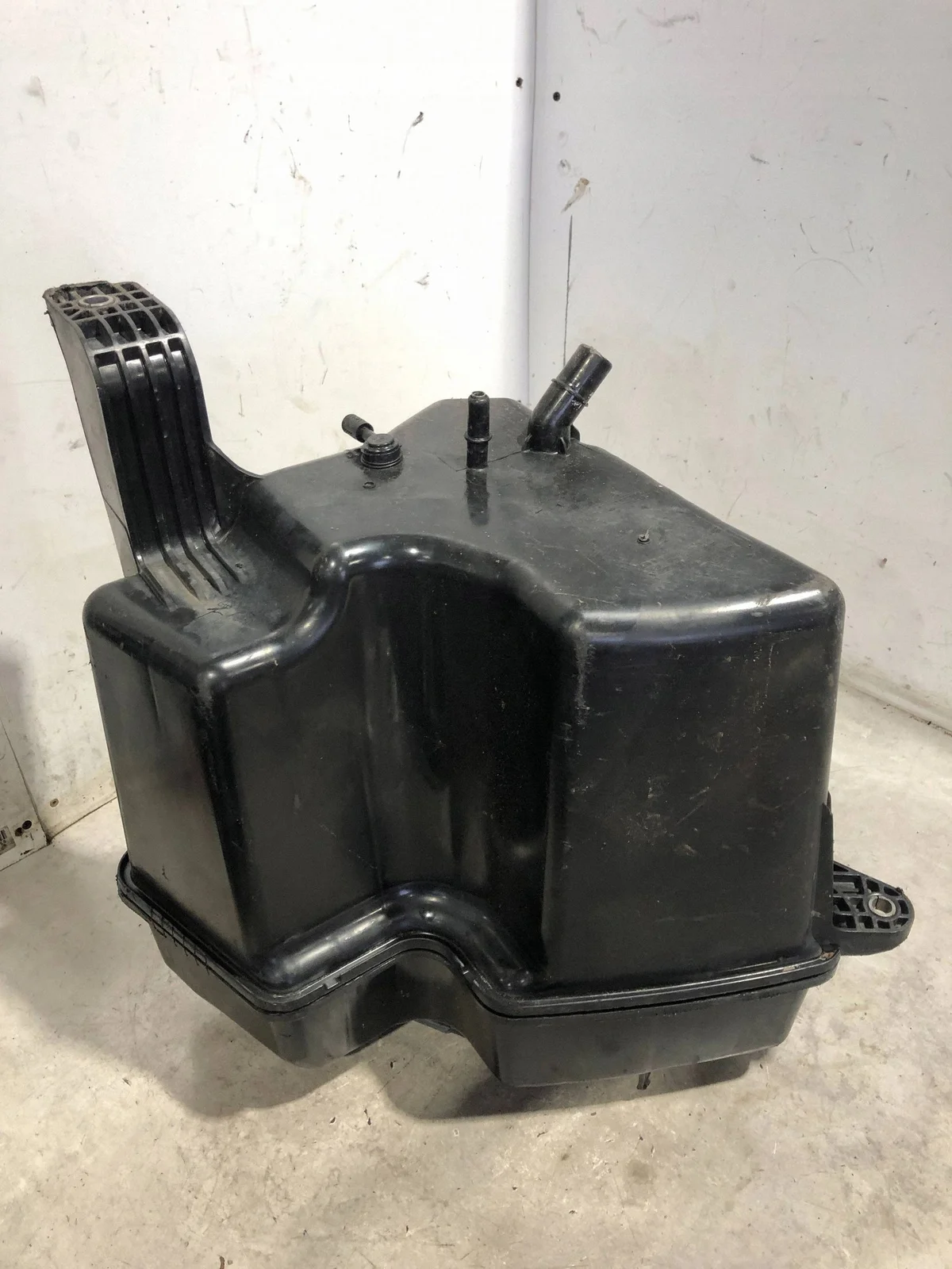 Mercedes Sprinter AdBlue Tank A9104702401