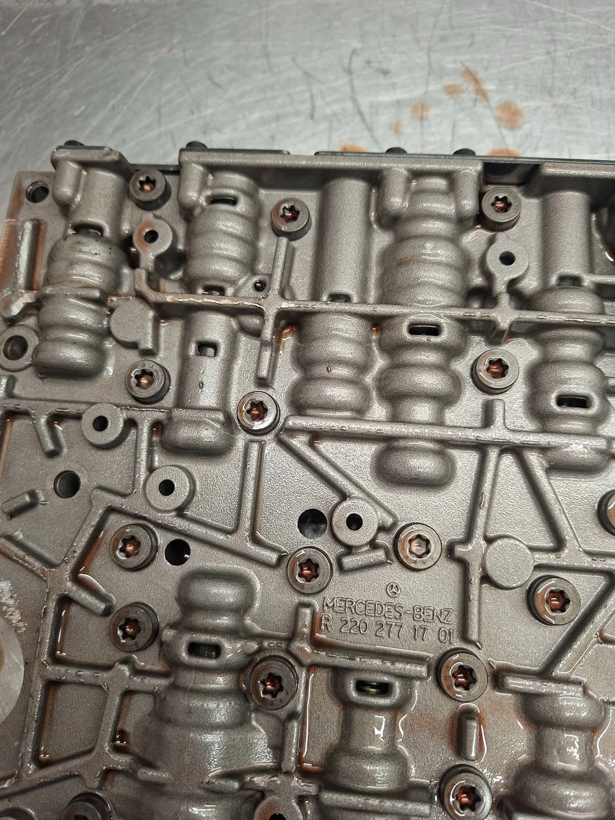 Transmission Control Unit Mercedes-Benz CLS C219 R2202770801