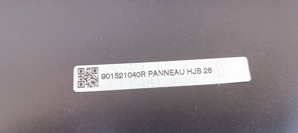 Boot Lid Trim Renault Captur II 901521040R image 9