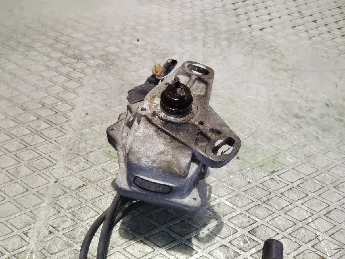 Honda Civic VI Zündmodul D4T94-04 image 3