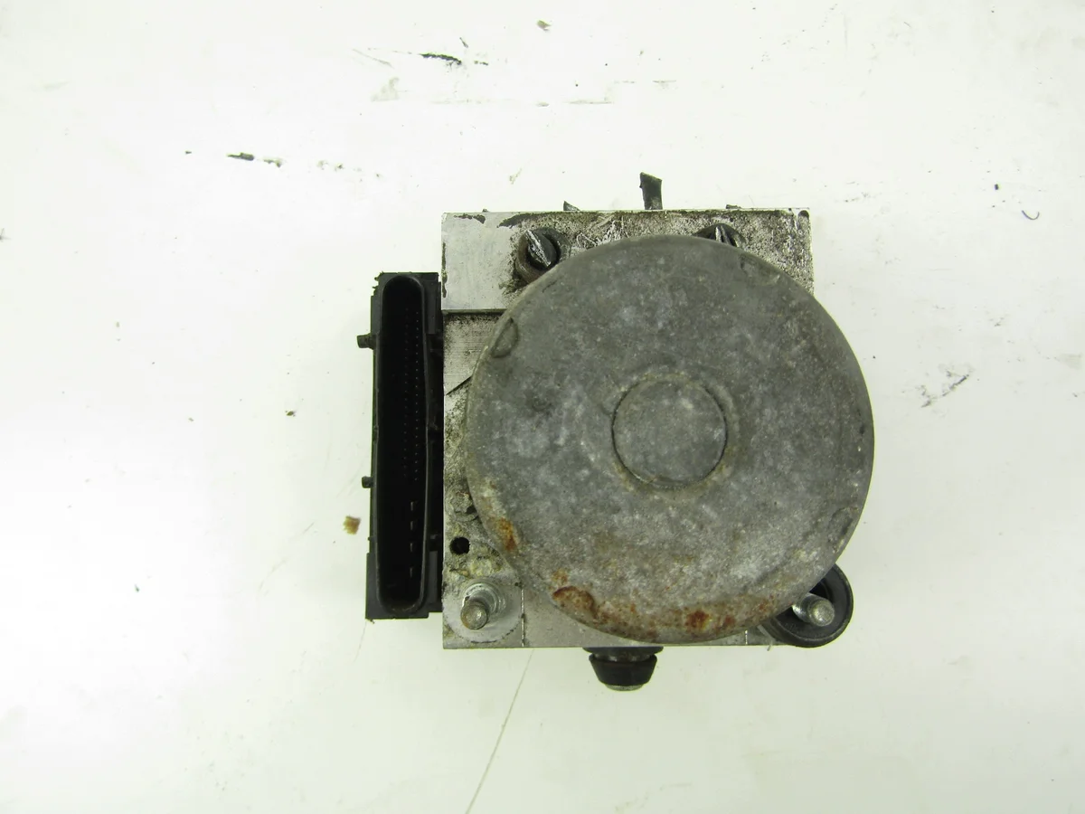 Subaru Forester ABS pomp 265951123 image 4