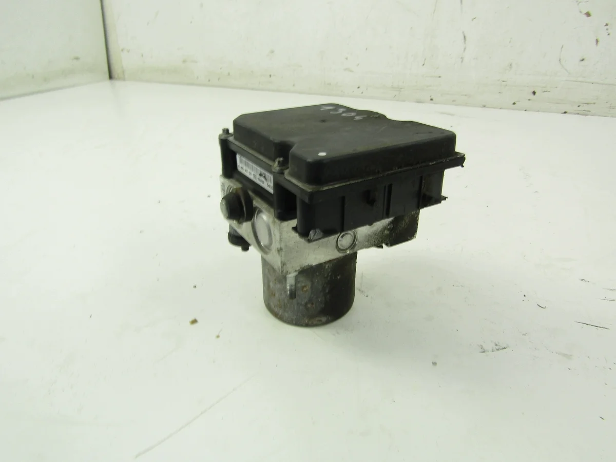 Subaru Forester ABS pomp 265951123 image 6