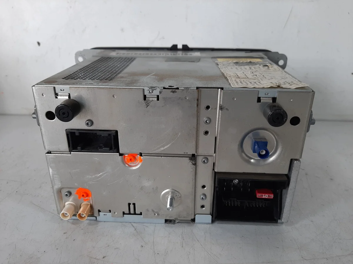 Radio Navigation VW Passat B6 1K0035198C image 6
