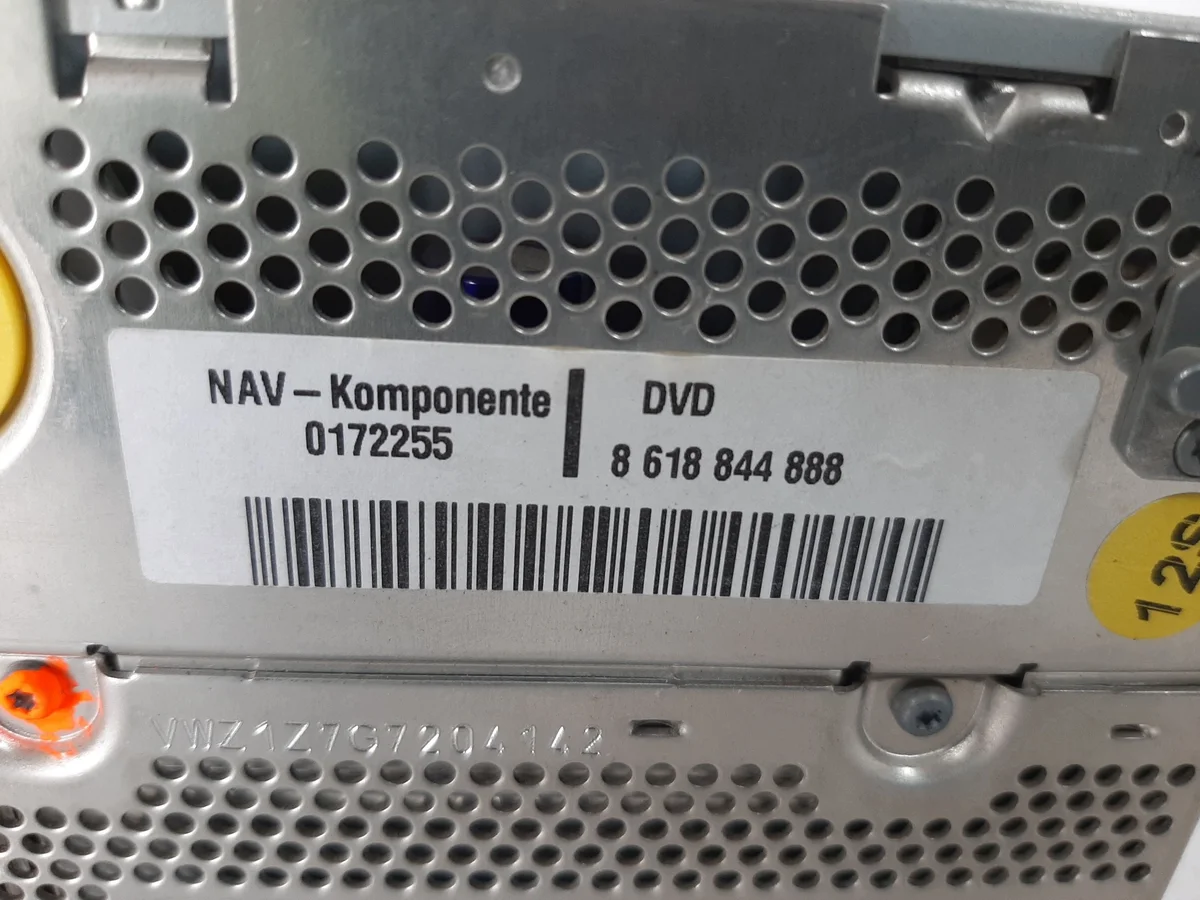Radio Navigation VW Passat B6 1K0035198C image 8