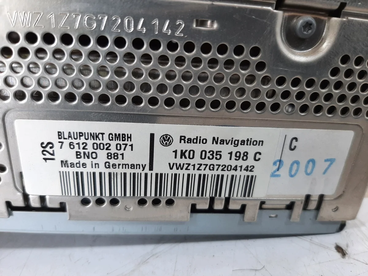 Radio Navigation VW Passat B6 1K0035198C image 9