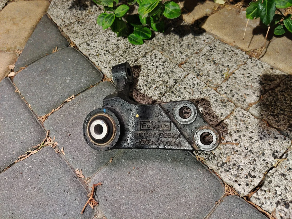 Gearbox Bracket Ford Mondeo HG93-6P093-A