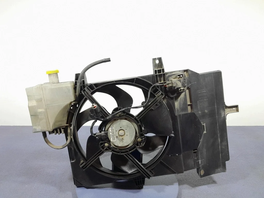 Ventilateur de radiateur Nissan Micra K12 21480AX800