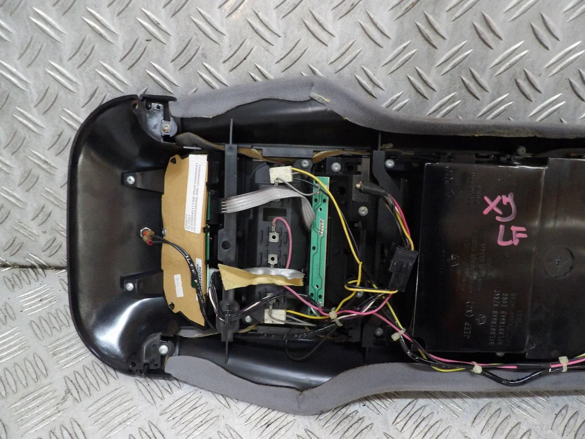 Overhead Console Panel Jeep Cherokee XJ 55216556 image 8