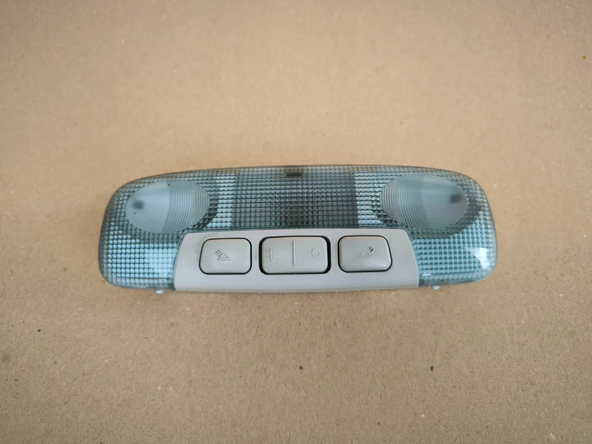 Sisävalaisin Ford Mondeo MK4 2.0 TDCI 231231546