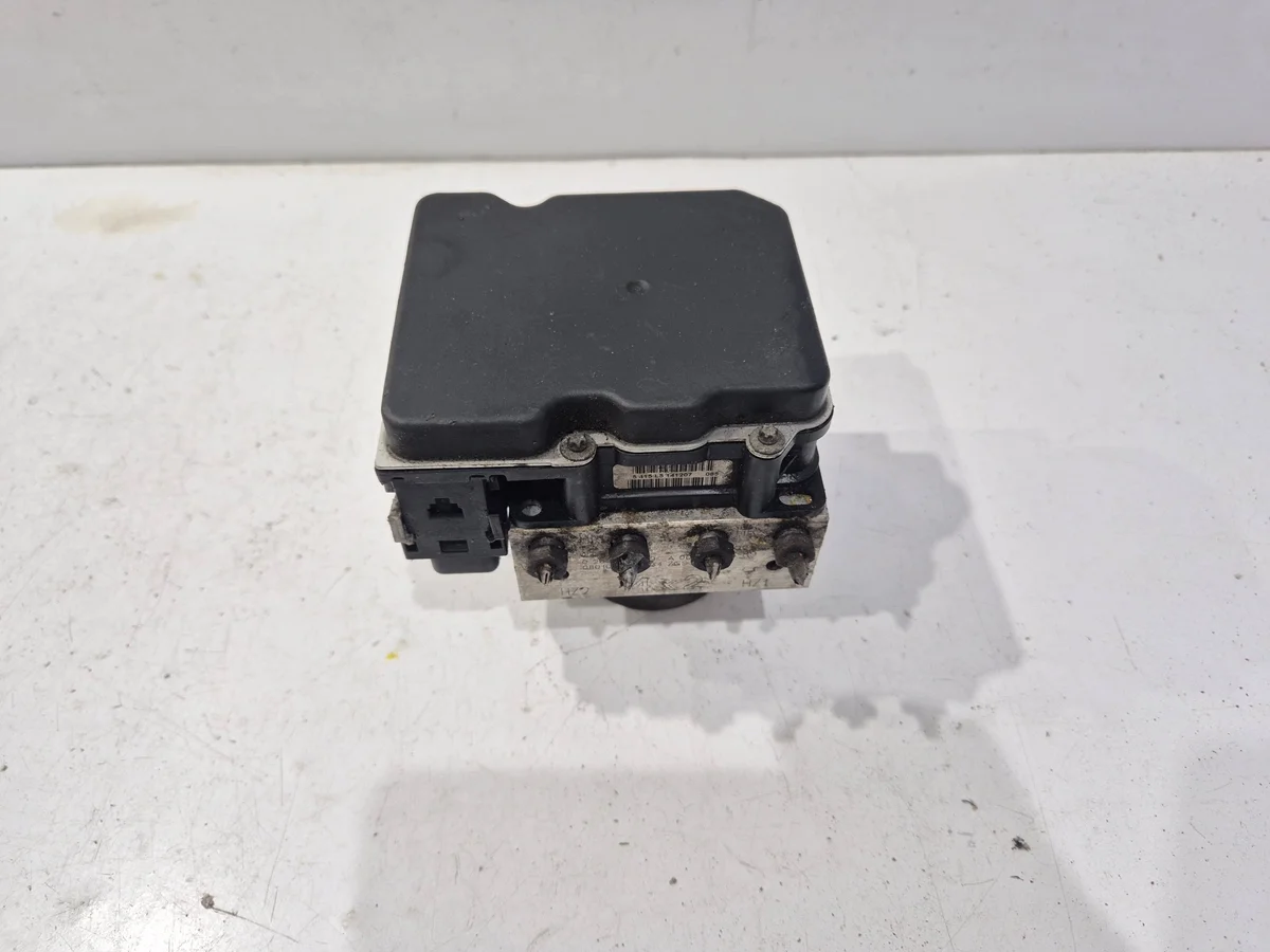 Bomba ABS Mercedes Vito Viano W639 A0014461689