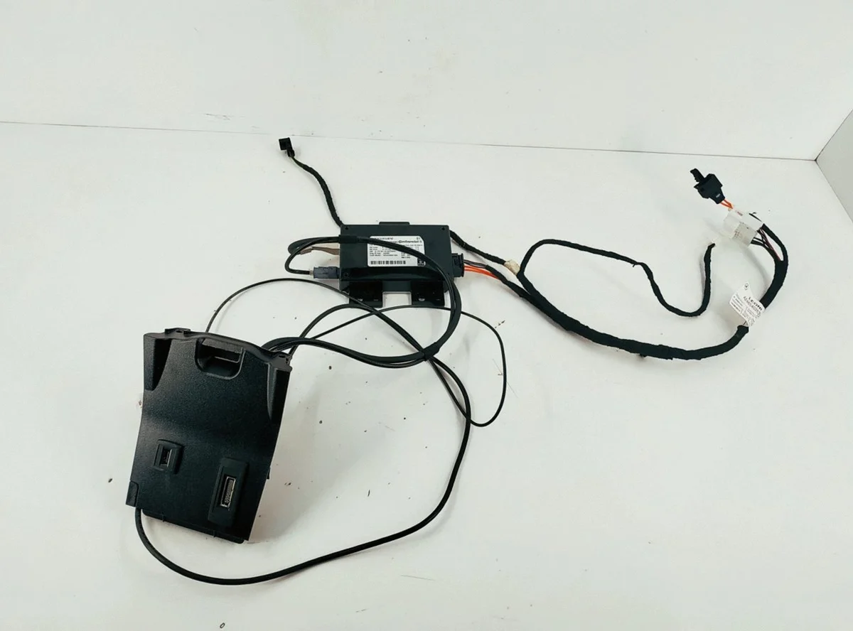 Módulo MMI Mercedes-Benz B W246 A2468230411