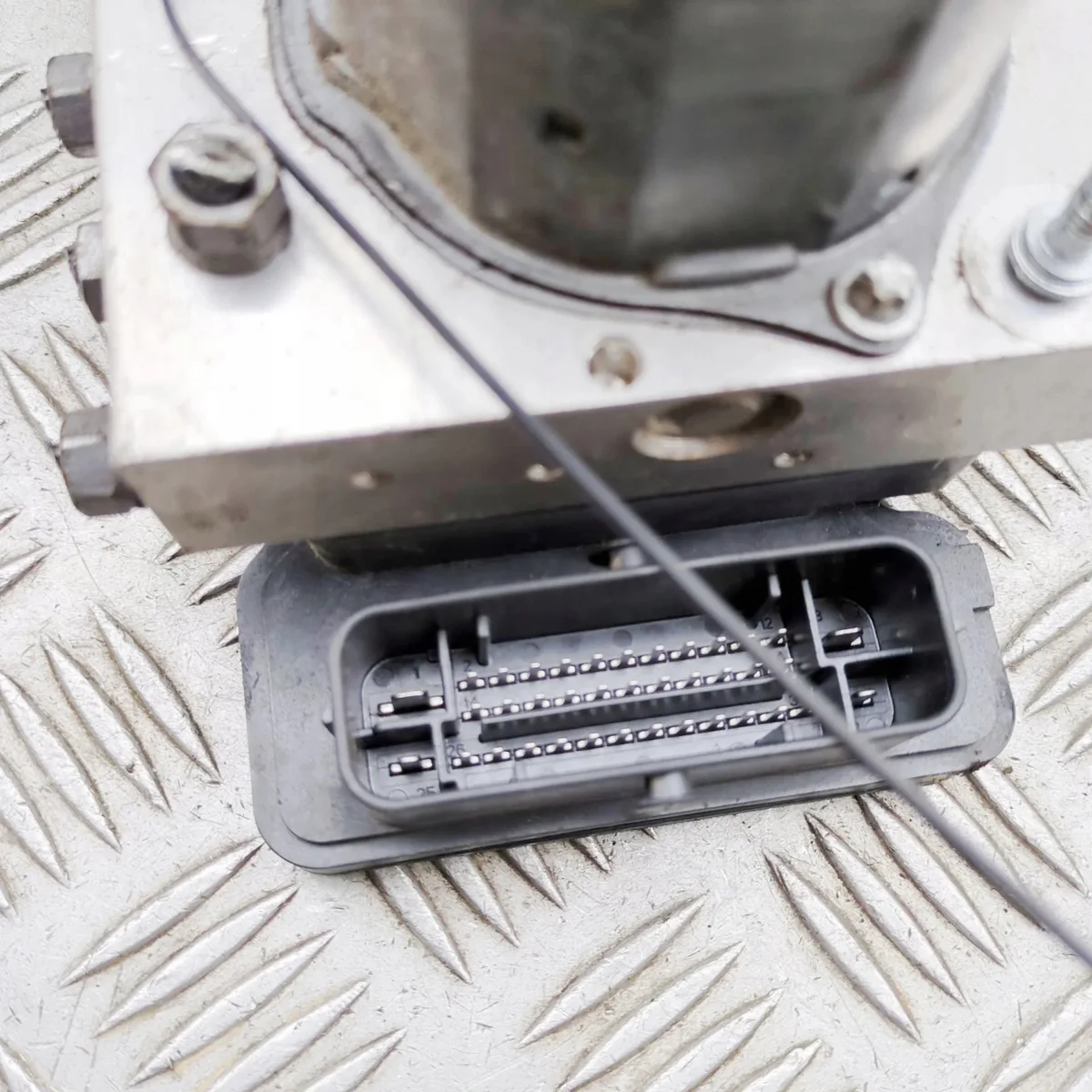 Maserati Ghibli ABS pomp 0265956368 thumbnail 5