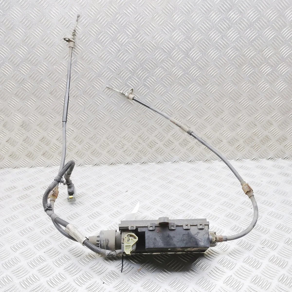 Regeleenheid handrem Maserati Quattroporte 670035348