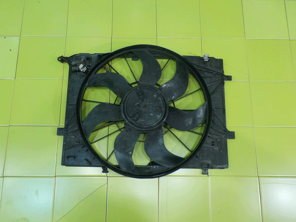 Ventilatore radiatore Mercedes C W205 A0999061200