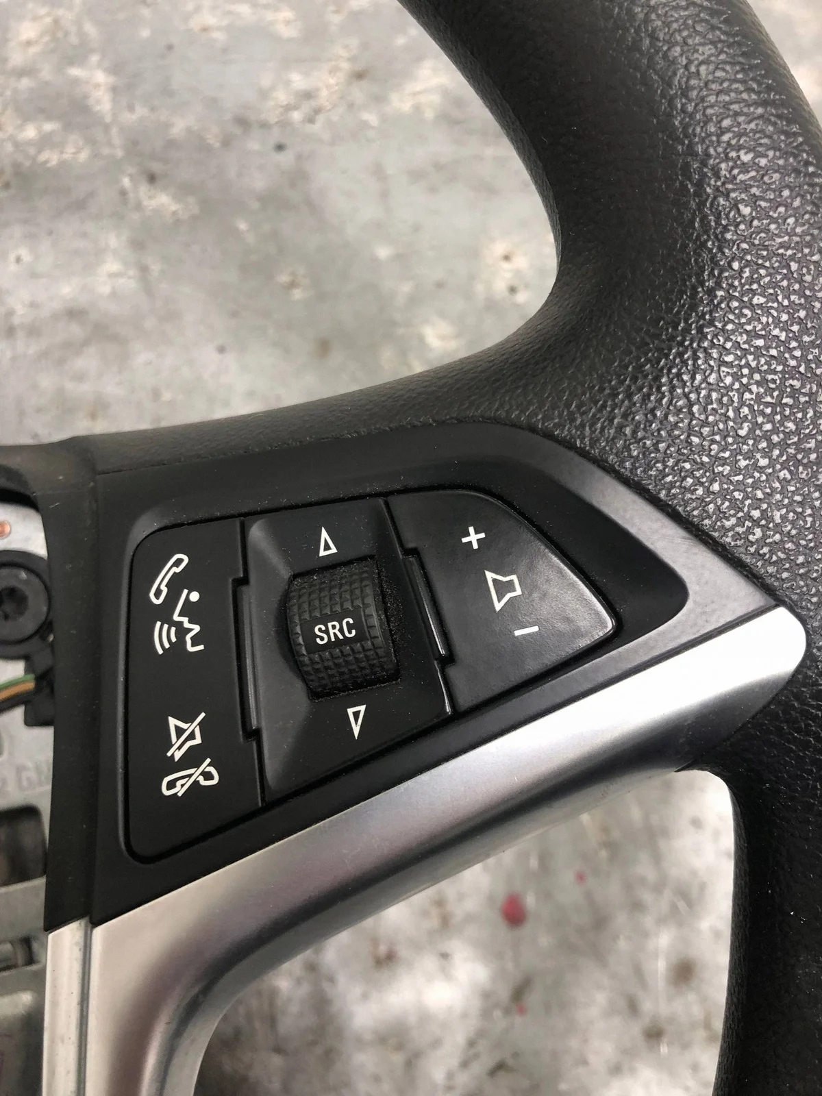 Lenkrad Opel Astra J 13351023 thumbnail 1