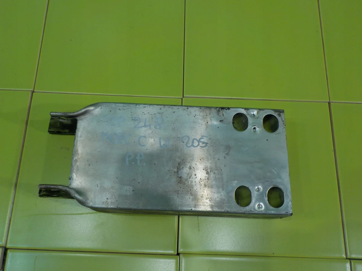 Zona de colisão Mercedes C W205 A2056200495