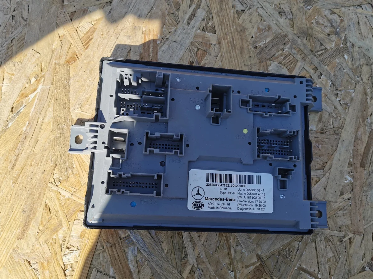 Mercedes GLC ohjausyksikkö BCM-NC A2059006047 A2059014718 5DK014334-96