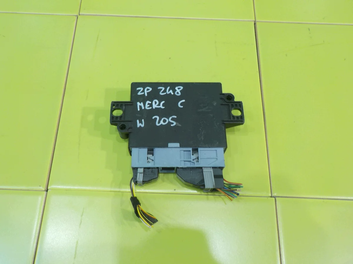 Parkeringsmodul Mercedes C W205 A0009004710 ZP24854PDCA0009004710