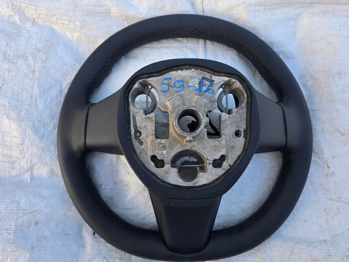 Tesla Lenkrad Multifunktion Leder 1626599-00-D image 9