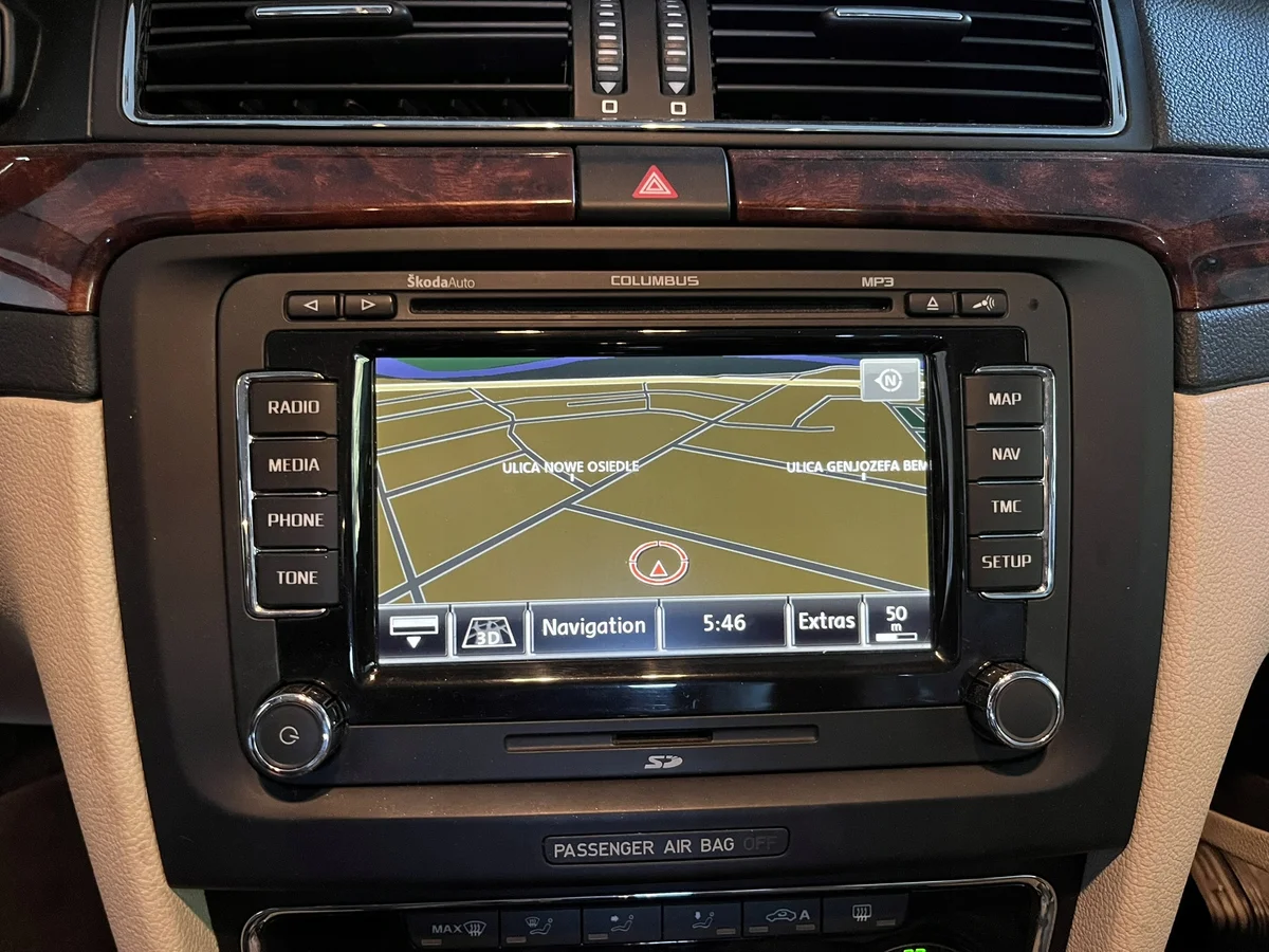 Skoda Superb II Radio Navigazione 3T0035680E