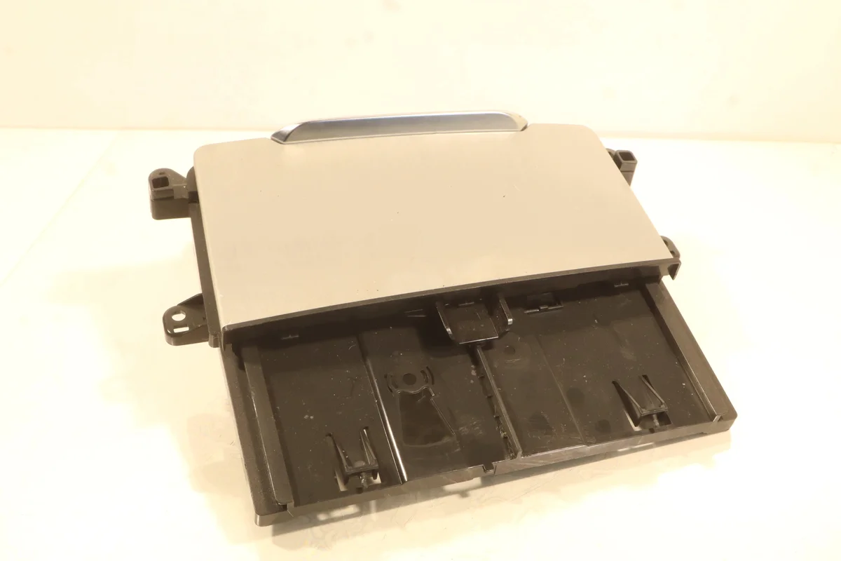 12V Steckdose Audi Q7 II 4M 4M1863273A image 3