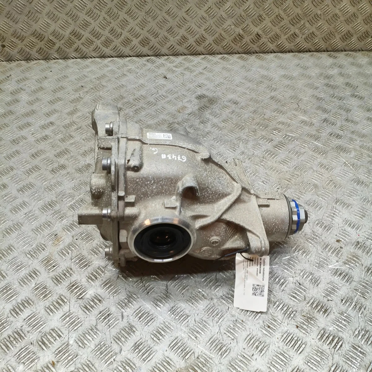 Tasauspyörästö taka-akseli BMW X3 G01 X4 G02 7618727