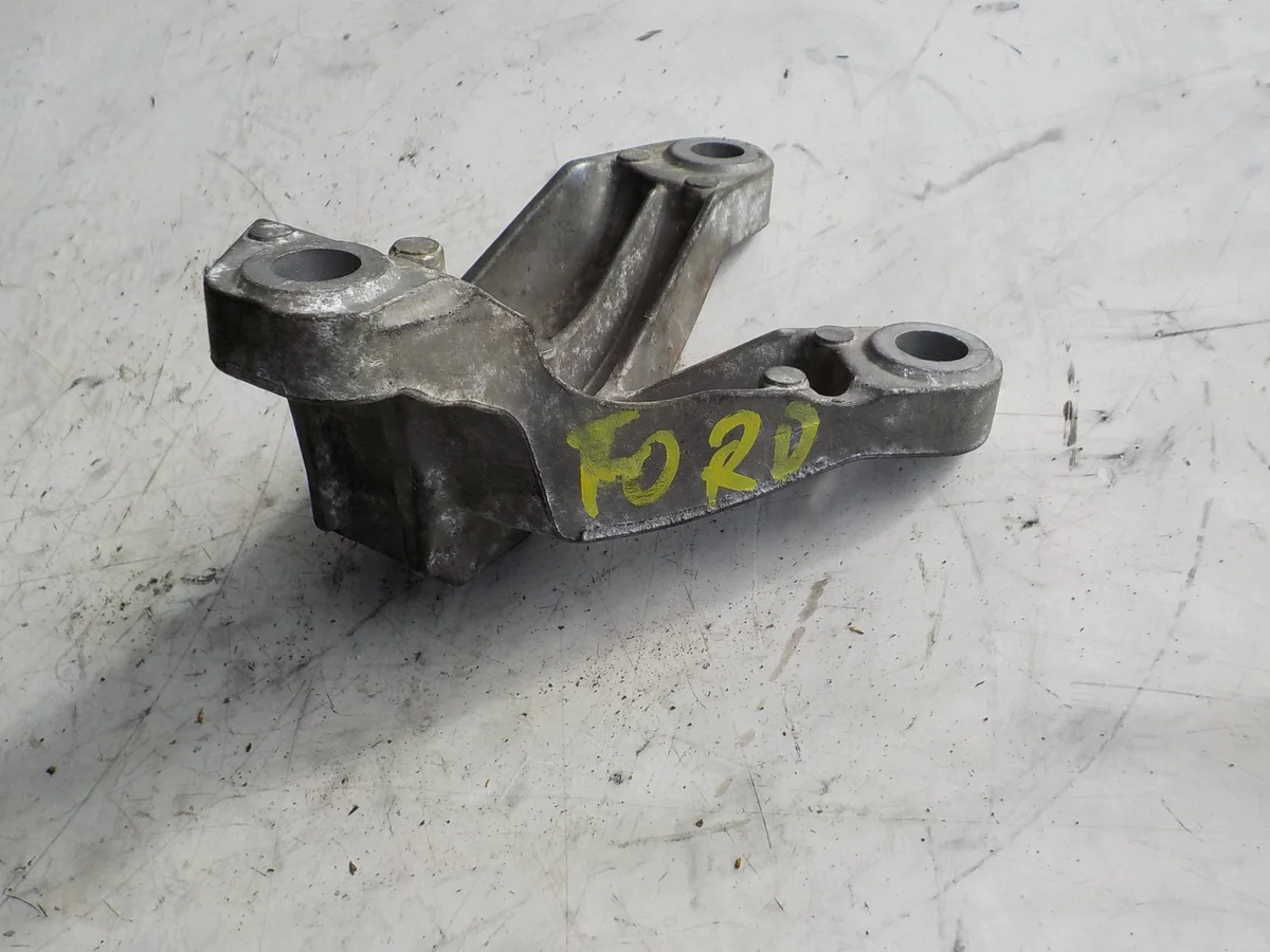 Vaihteiston lapasäätö Ford Focus BV61-7M125-ZB