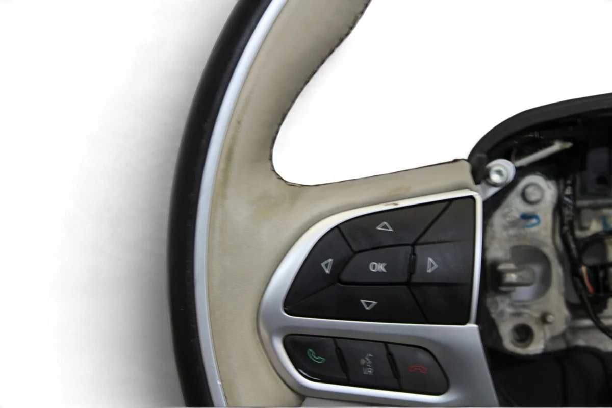 Volant cuir chauffant Chrysler Pacifica 5RM581X9AF image 5