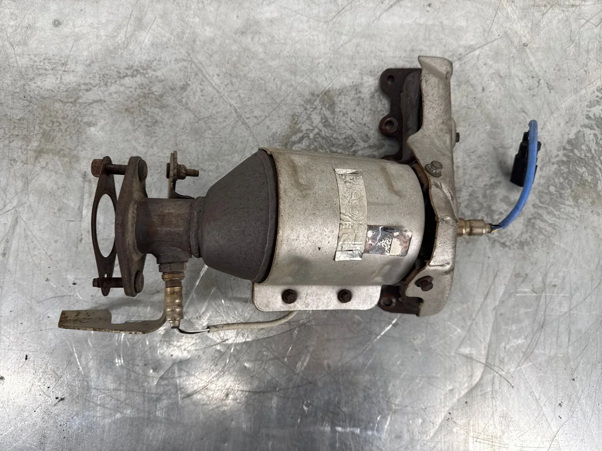 Convertisseur catalytique Ford Explorer V DA835G232B