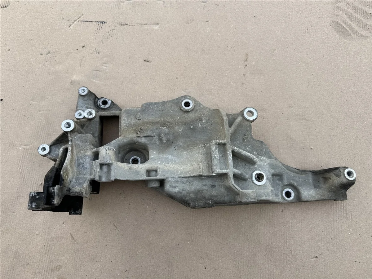 Apuvaihteen kiinnike Peugeot Boxer 9807162780